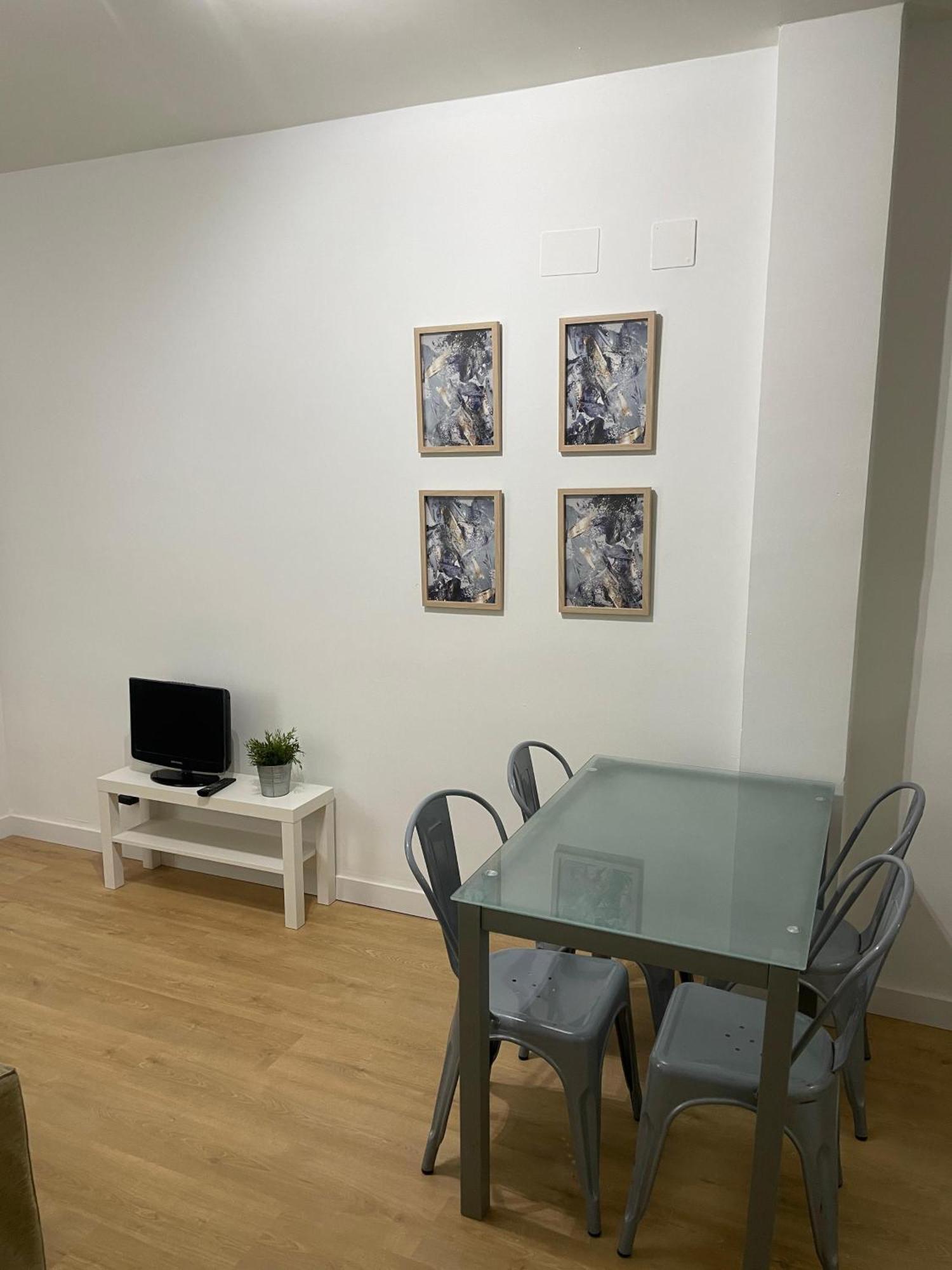 Plaza Rio B Apartment Madrid Exterior photo