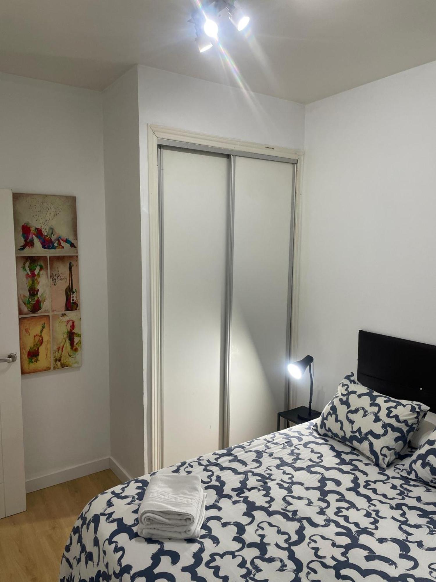 Plaza Rio B Apartment Madrid Exterior photo